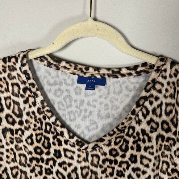 Apt. 9 Animal Print V-Neck Long Sleeve Top Women's Medium - Picture 3 of 8